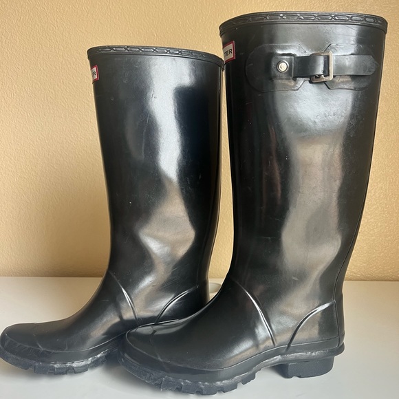 Hunter Rain Boots - Huntress Black Gloss Size 7 - Used - Picture 2 of 6